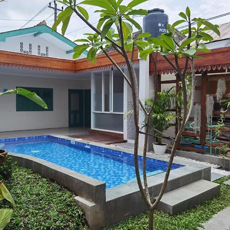 Ndalem Kinasih Homestay Syariah Surakarta  Екстер'єр фото