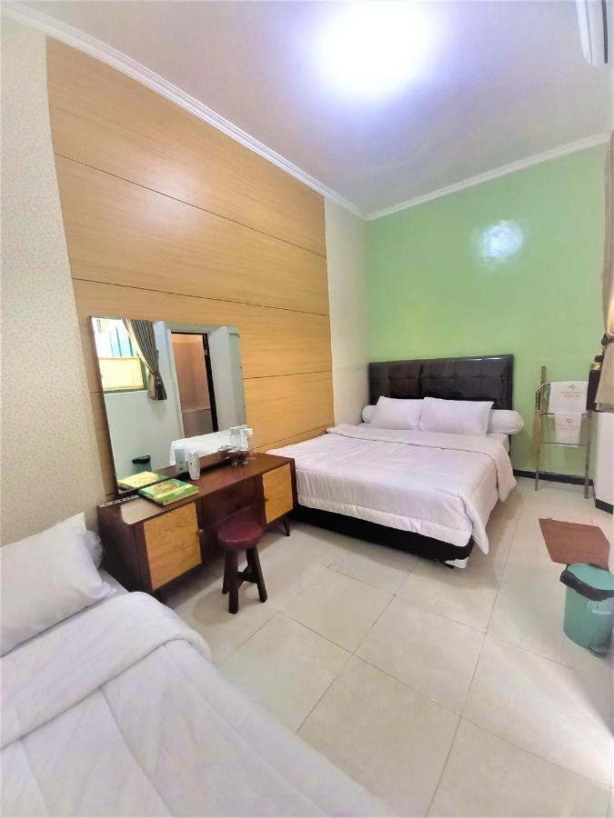 Ndalem Kinasih Homestay Syariah Surakarta  Екстер'єр фото